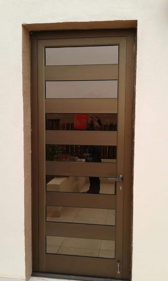 شبابيك و ابواب و وجهات و شتر