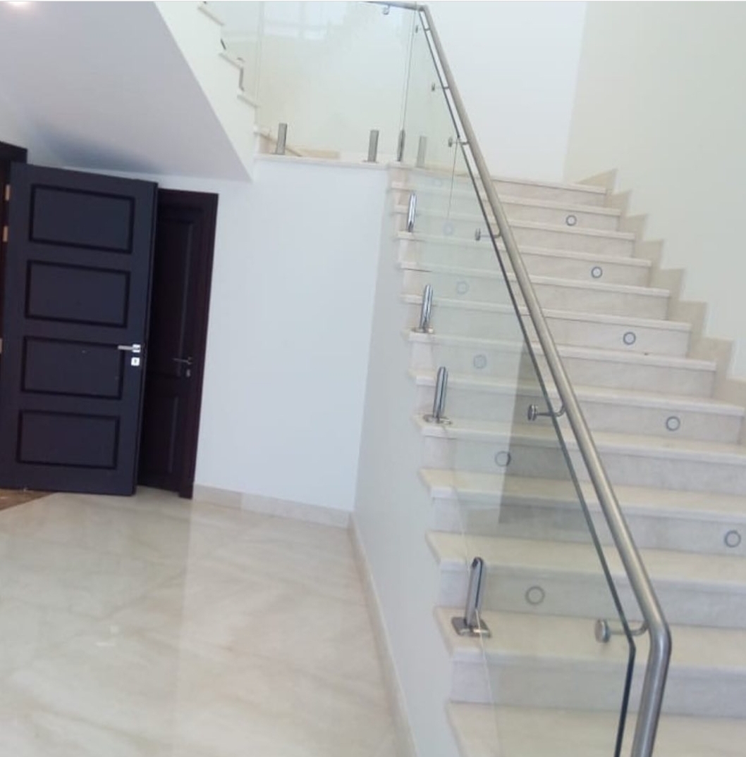 درابزينات استانلس و زجاج درابزينات استانلس و زجاج