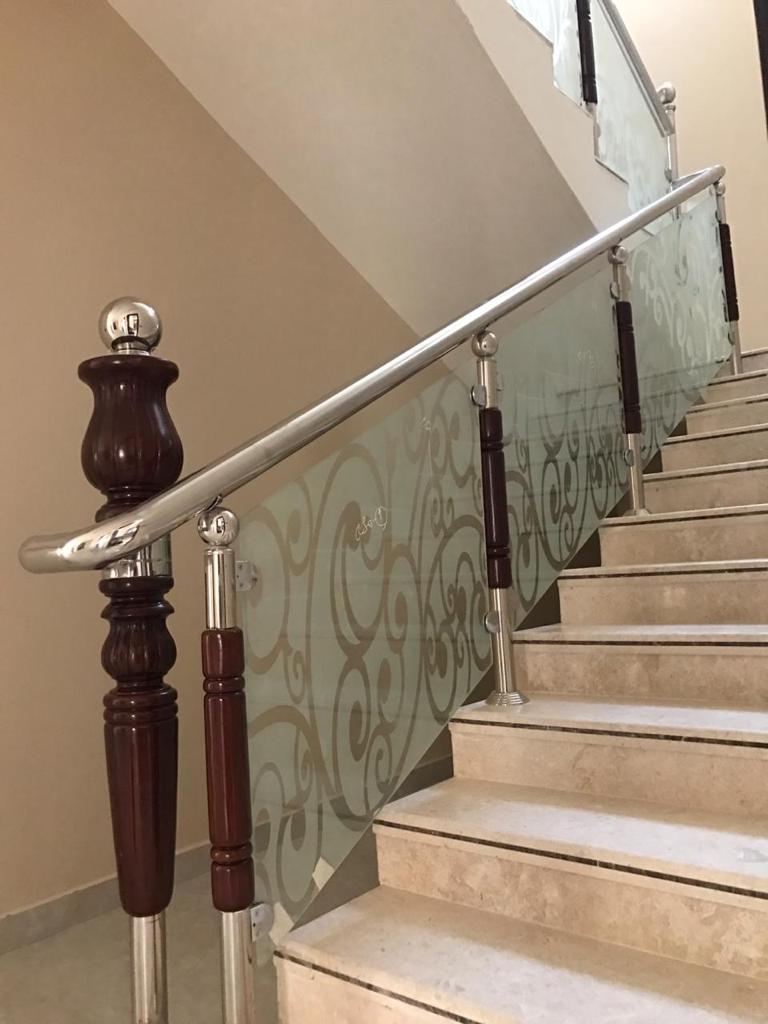 درابزينات استانلس و زجاج