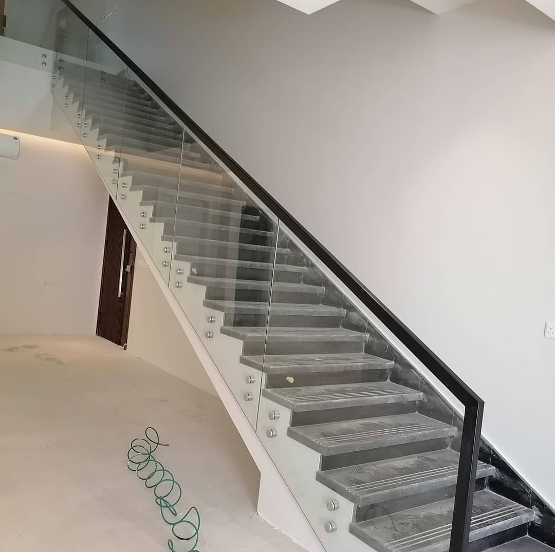 درابزينات استانلس و زجاج درابزينات استانلس و زجاج