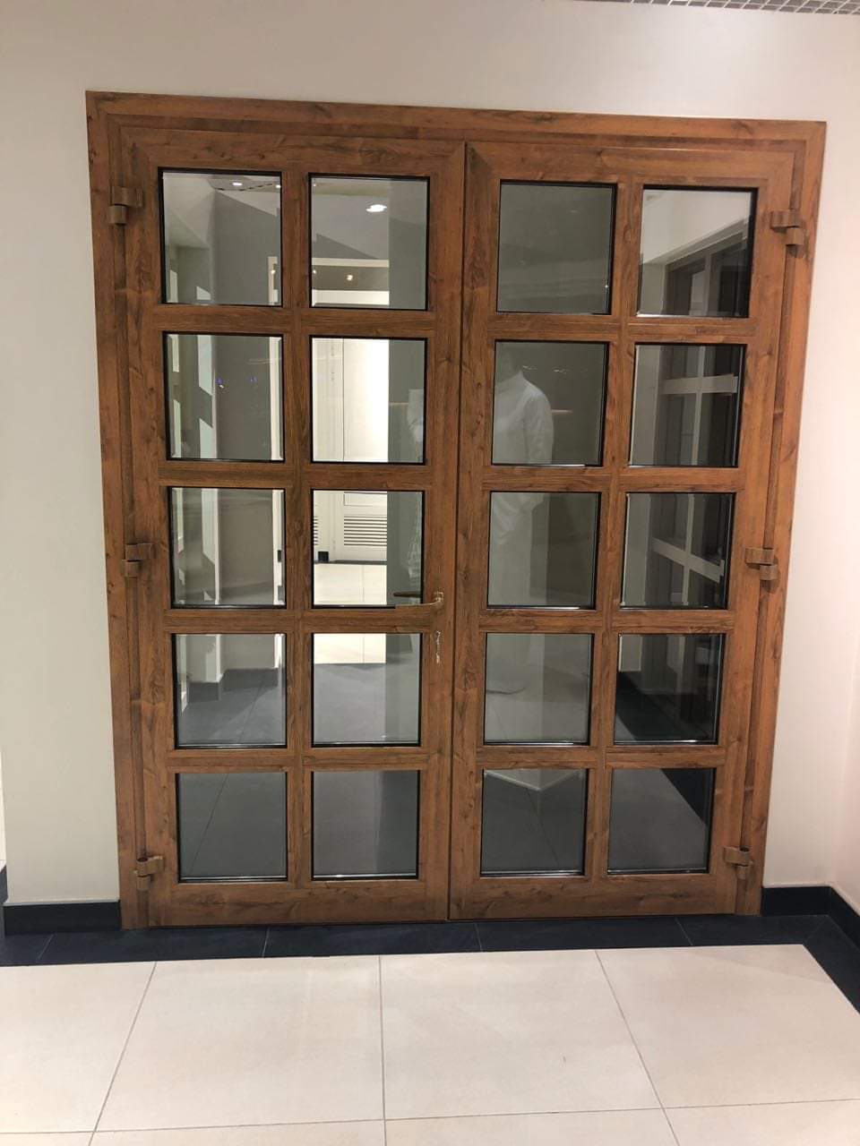 شبابيك و ابواب و وجهات و شتر