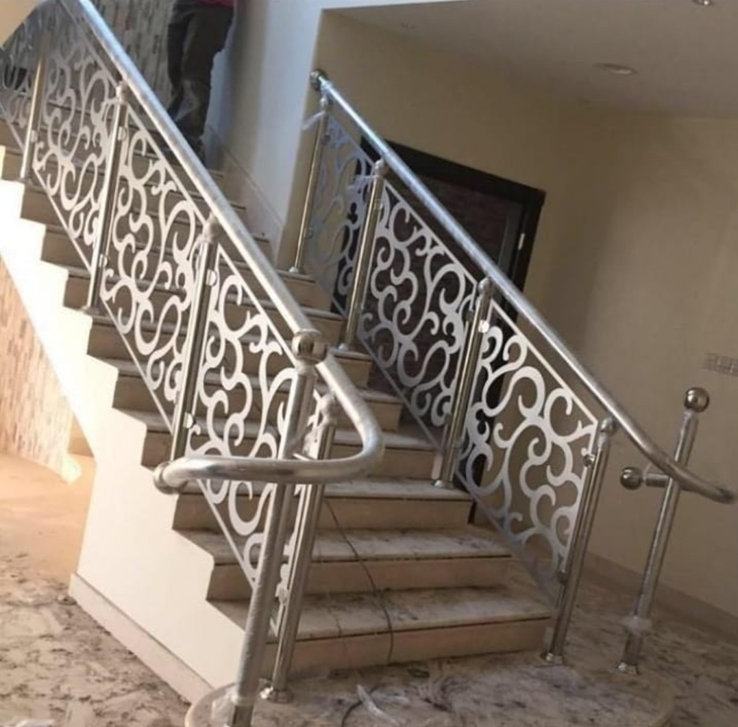 درابزينات استانلس و زجاج درابزينات استانلس و زجاج