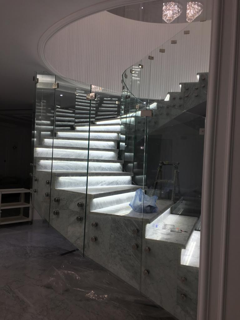 درابزينات استانلس و زجاج